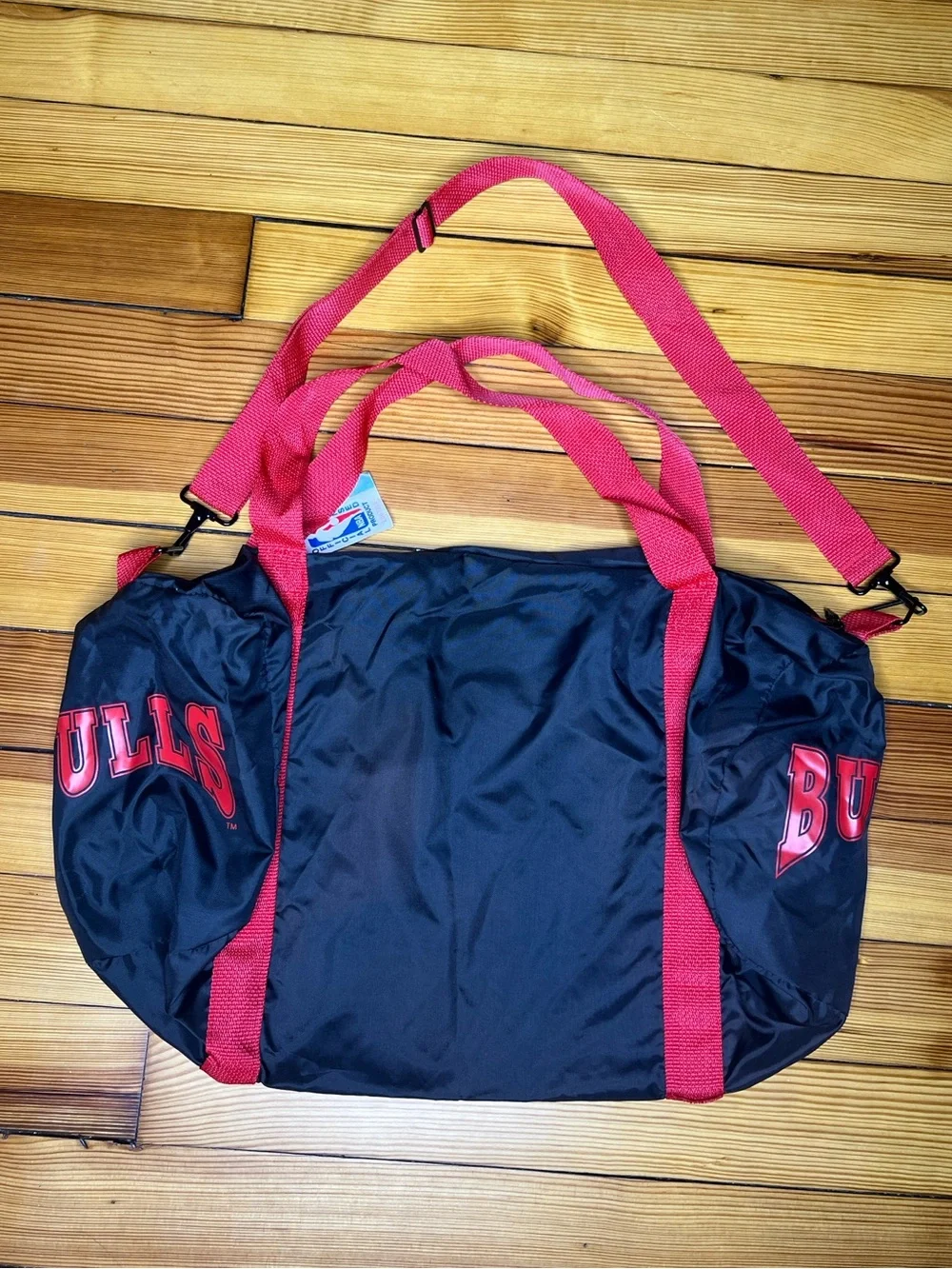 Vintage Chicago Bulls NBA Duffel Bag NOS Deadstock Tags 90s